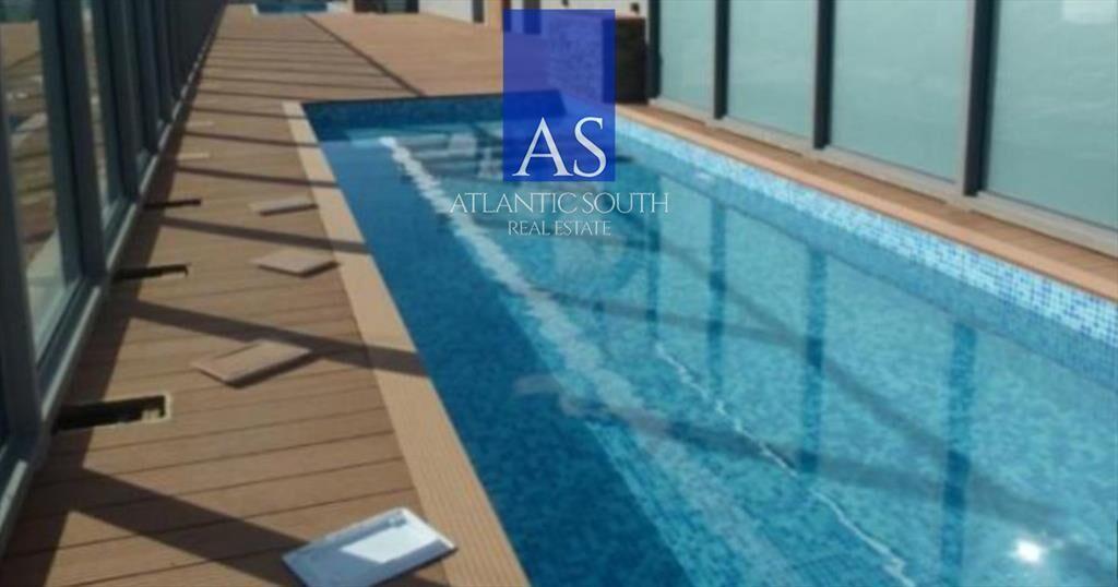 Piso alto con vista Playa Brava 1 dormitorio y