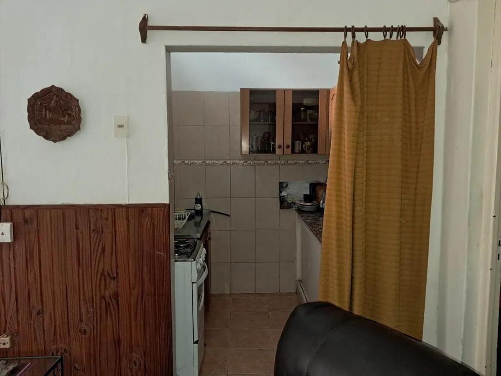 Casa próximo a Av. Luis A. de Herrera y Dr. José María Penc