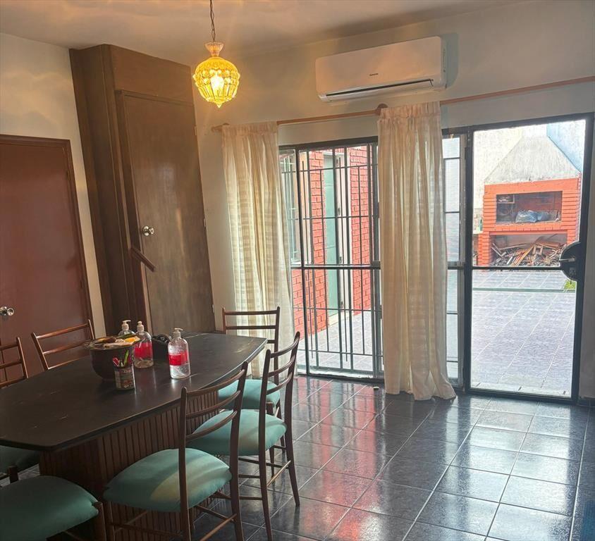 Venta casa tres dormitorios Araucana y Bolivia Punta Gorda