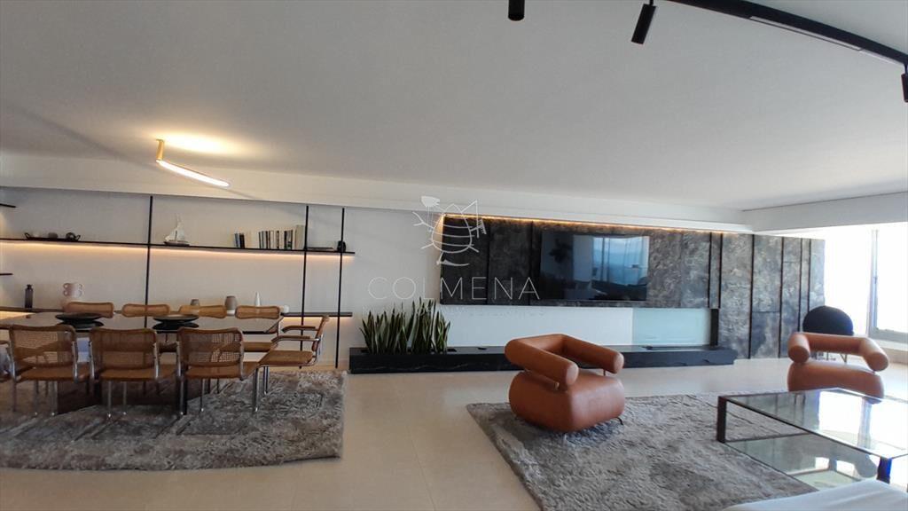 Amplio apartamento en Primera línea de playa del
