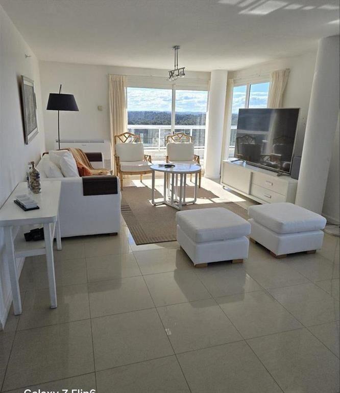 Alquiler temporal Penthouse 3 dormitorios Punta del Este