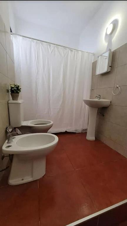 VENDO apartamento 2 DORMITORIOS, A CUADRAS DE 18 DE JULIO C