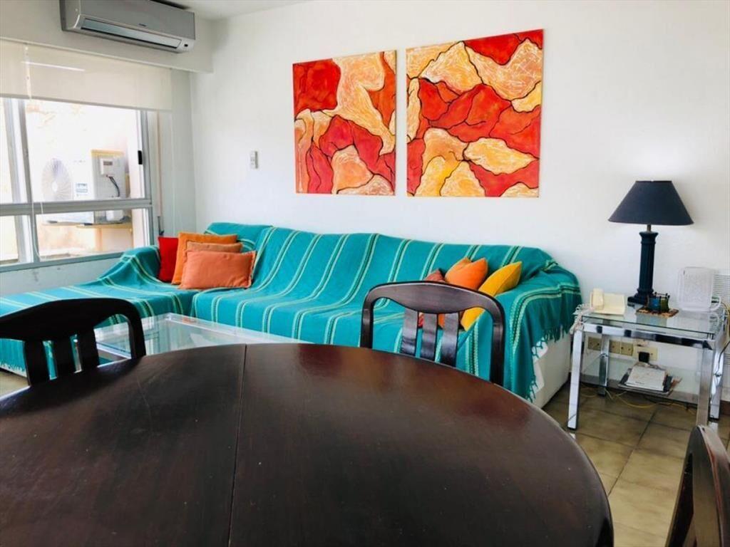 Apartamento en Peninsula de 2 dormitorios, 1 baño, cerca d
