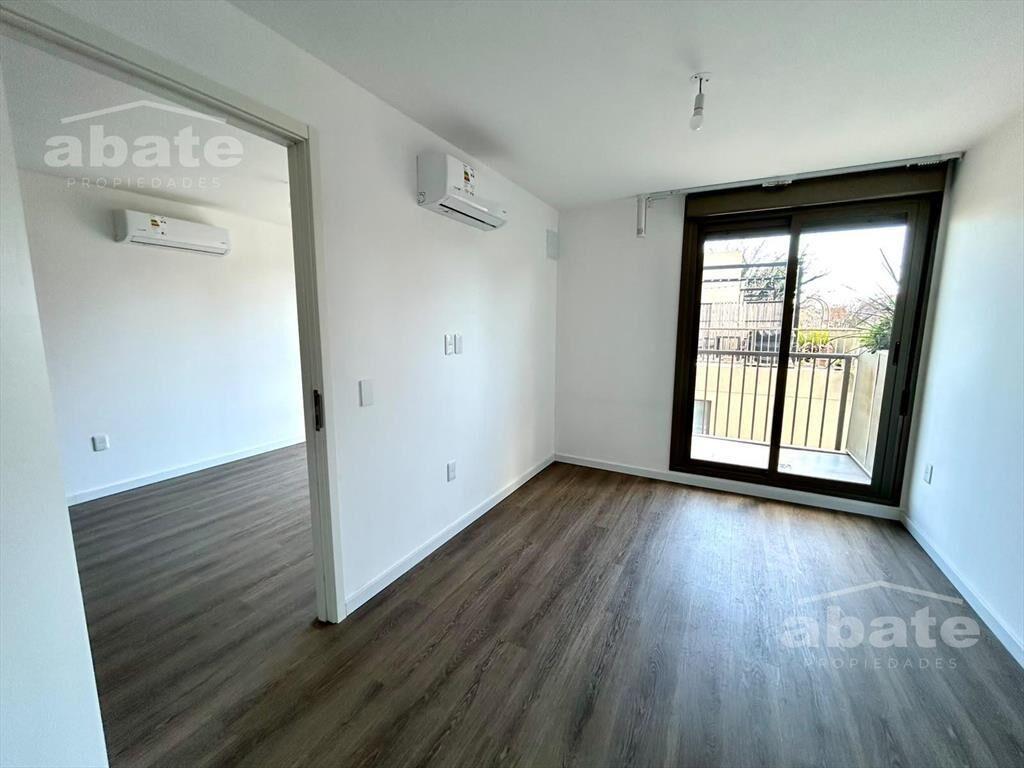 Alquiler Apartamento de 1 dormitorio con garaje , en La Bla