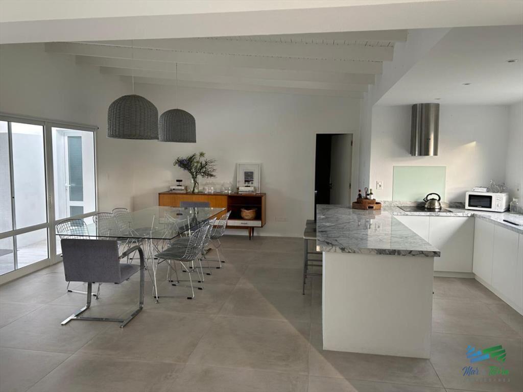 En venta casa en chacra barrio privado El La del