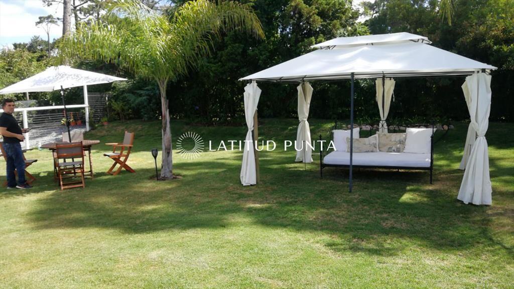Hermosa casa en barrio privado