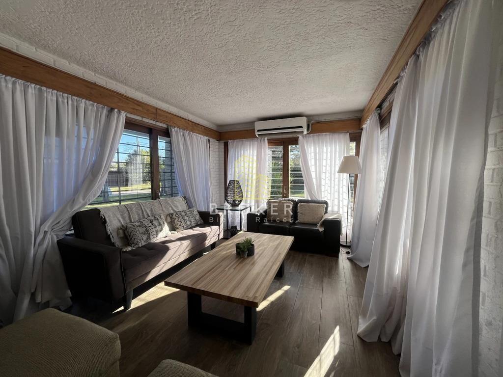 Venta Casa Punta del Este 4 dormitorios en Barrio