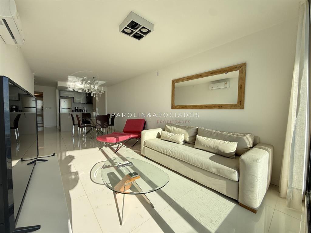 OPORTUNIDAD APARTAMENTO 2 DORMITORIOS EN TORRE DE