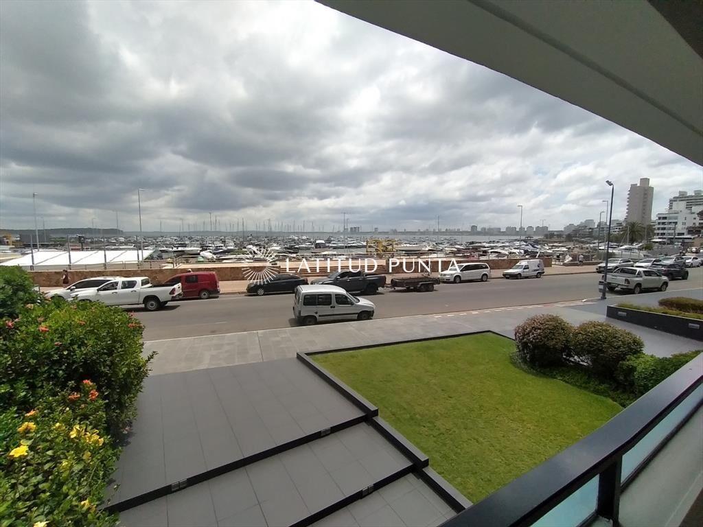 Apartamento frente al Puerto