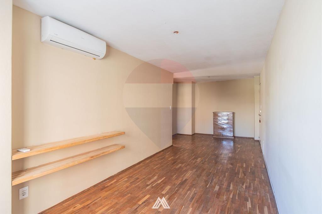 Venta, apartamento de 3 dormitorios en Barrio Sur