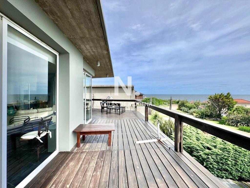 Excelente casa en Manantiales
