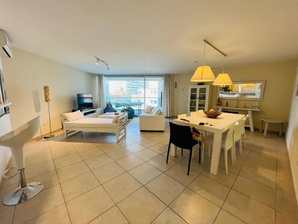 VENTA DE APARTAMENTO DE 3 DORMITORIOS EN TORRE O
