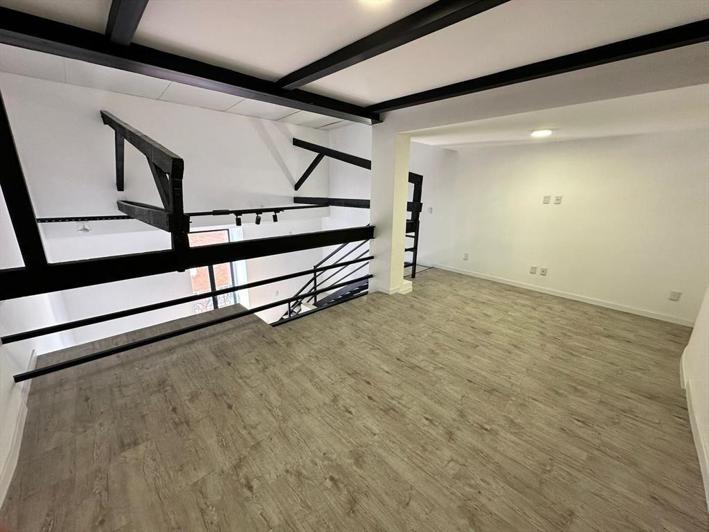 Loft al frente sobre Juan C Gómez, 35,9 M2 entrepiso, súp