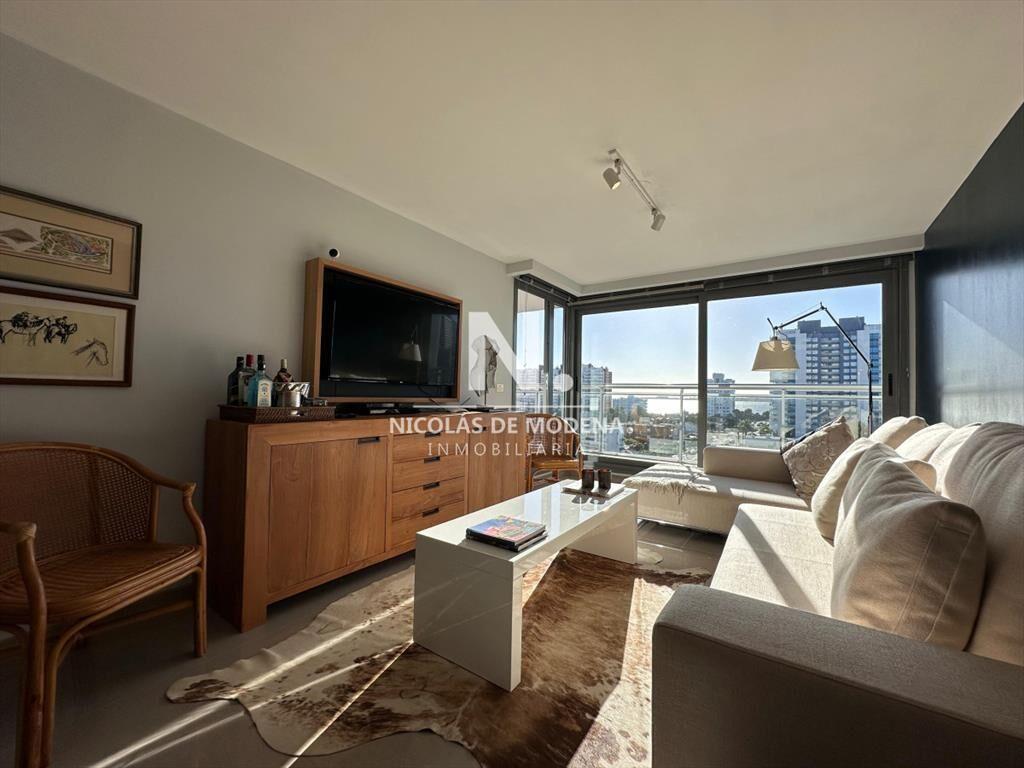 Vende departamento de 2 dormitorios finamente en