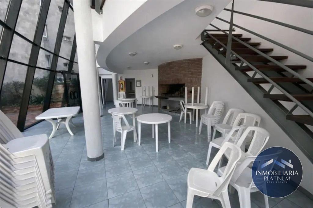 Apartamento en Alquiler de 1 Dormitorio en Tres Cruces