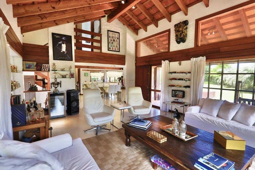 VENTA CASA 7 DORMITORIOS + DEPENDENCIA DE Y CASA