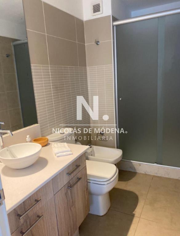 Vende apartamento en Punta del Este de 2 con su