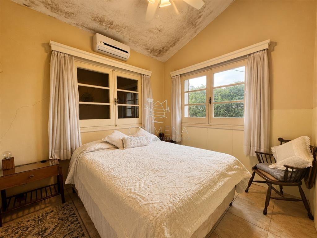 CASA 4 DORMITORIOS EN PLAYA MANSA - Las delicias