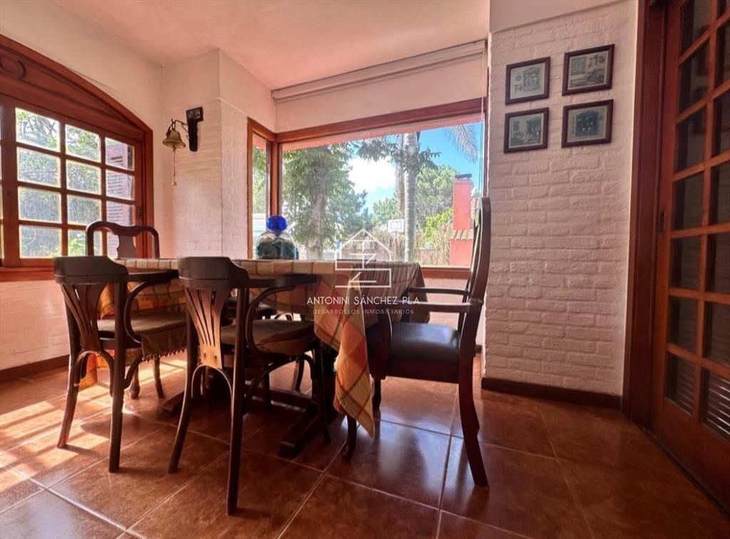 Venta y alquiler de Chalet Punta
