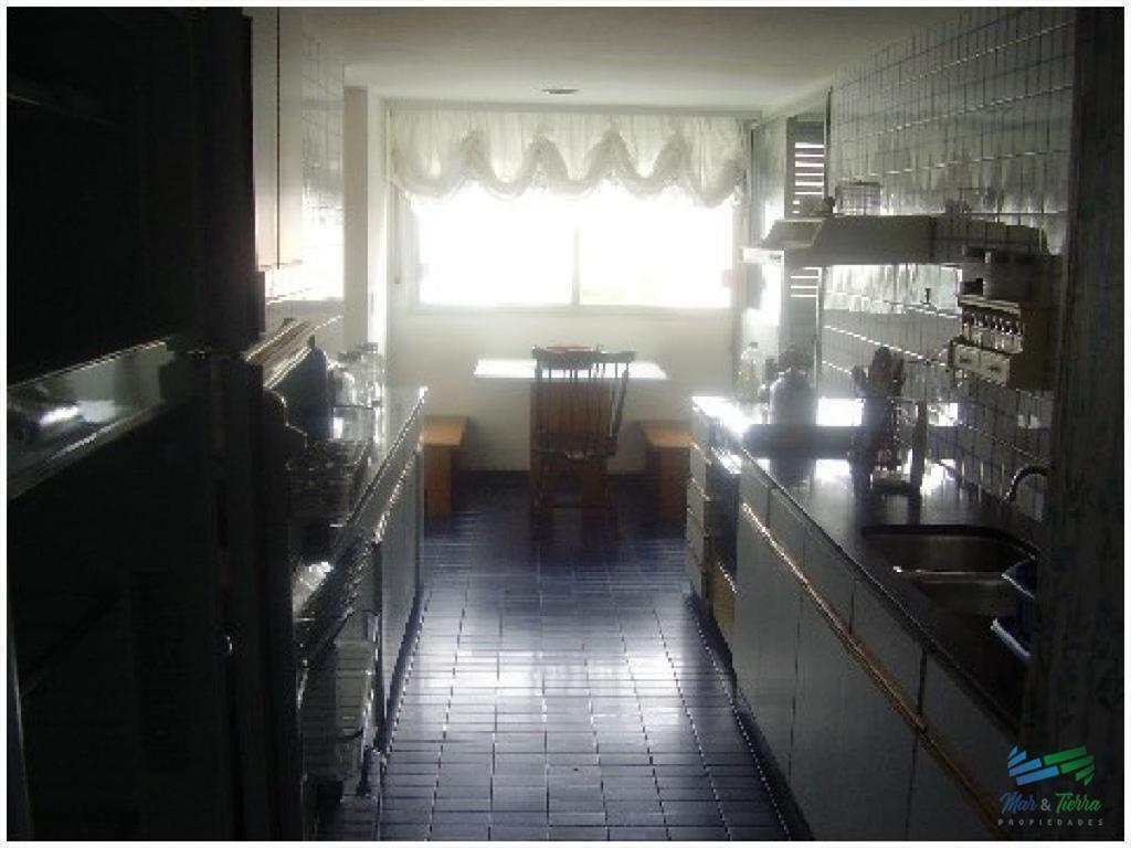 Apartamento en Brava, 3 dormitorios *