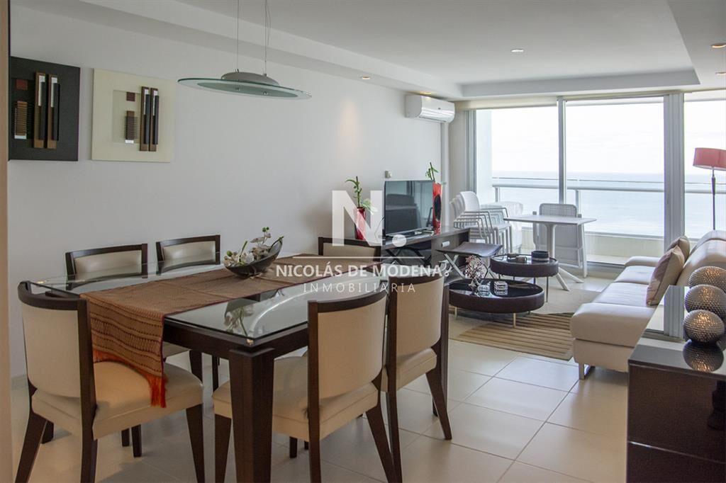 Vende apartamento de 2 dormitorios en suite en