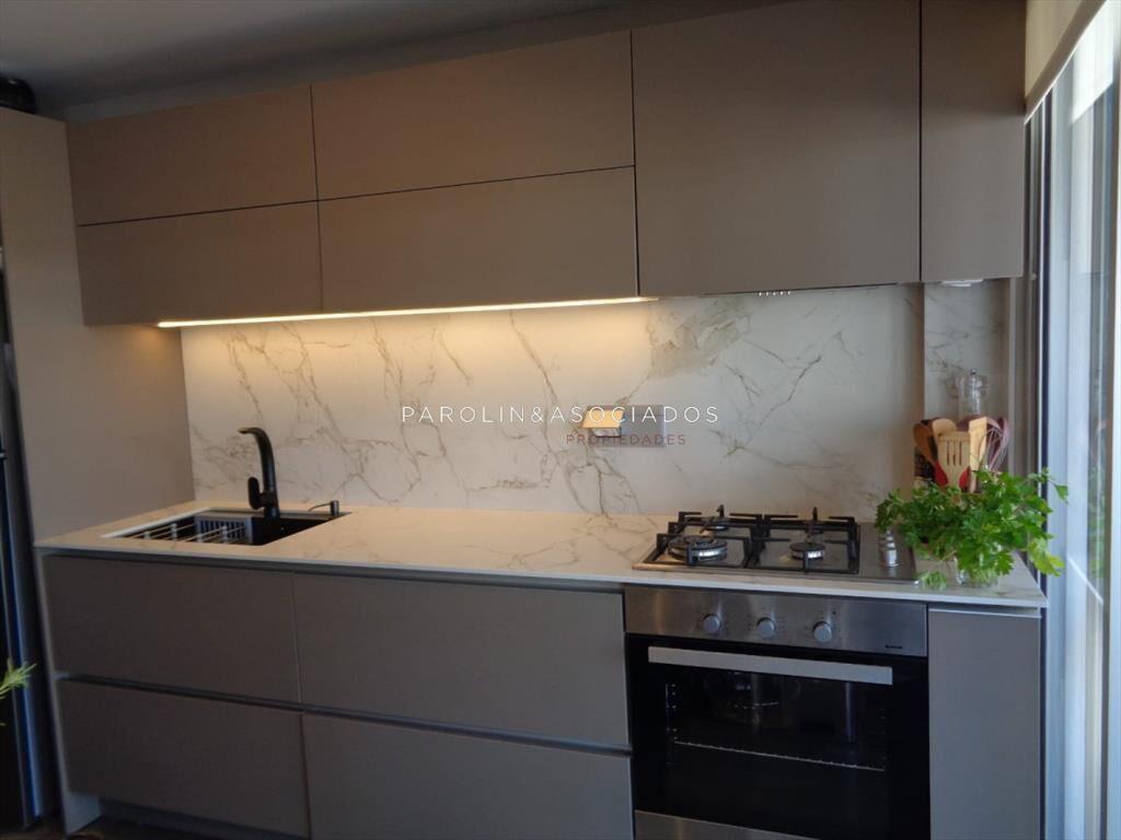 Apartamento de 2 dormitorios en venta en Punta