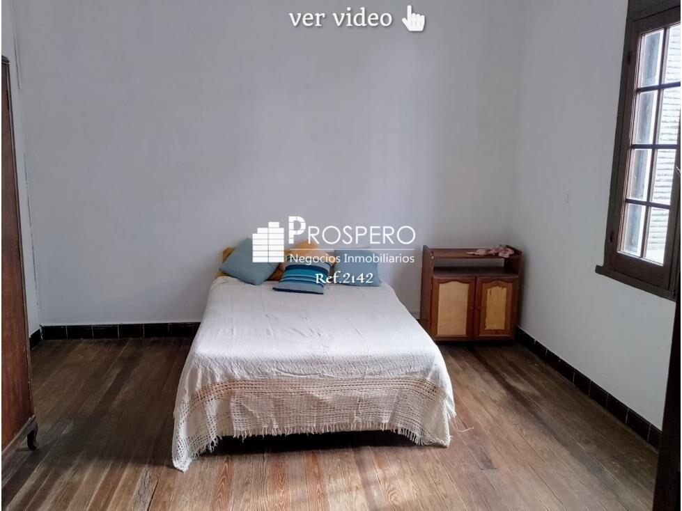 2142/1 Venta Casa 2dorm Prado norte Cochera