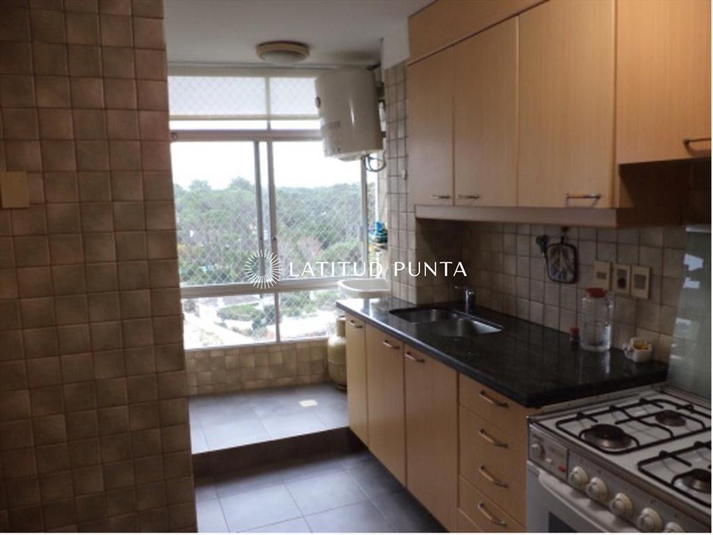 Roosevelt, apartamento de 3 dormitorios más