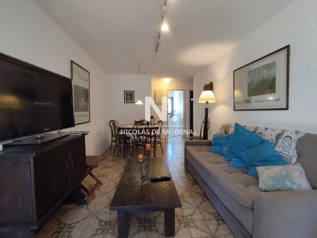 Departamento de dos dormitorios en venta en Punta del Este