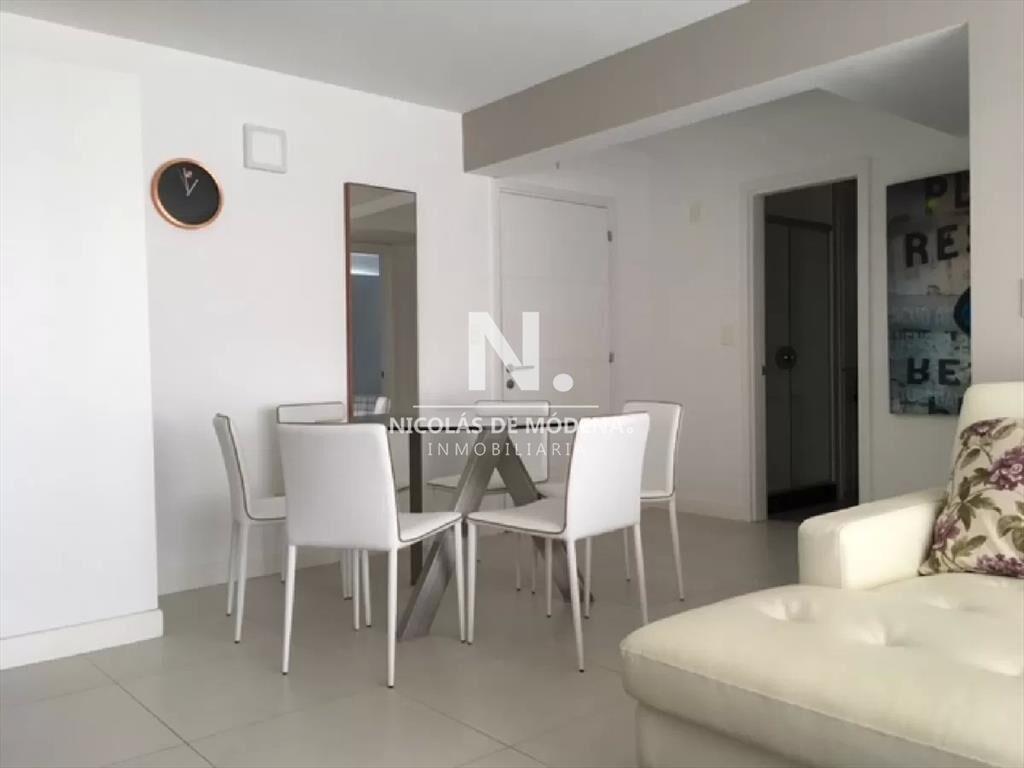 Impecable departamento, comodo e iluminado en Lux