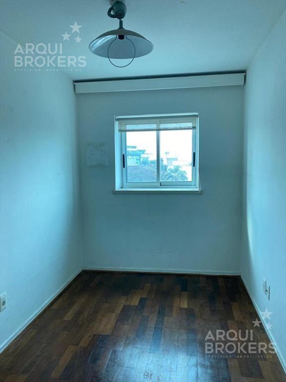 Apartamento de dos dormitorios en venta en Tres Cruces con