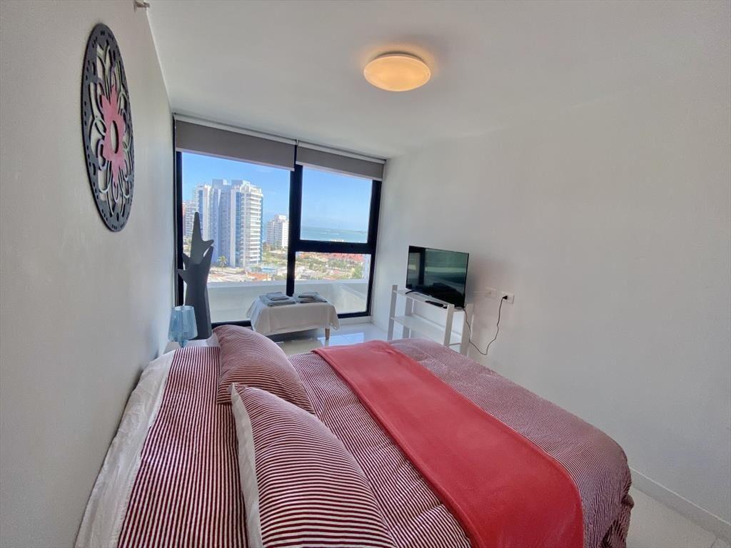 VENTA DE APARTAMENTO DE 3 SUITES EN EDIFICIO DEL