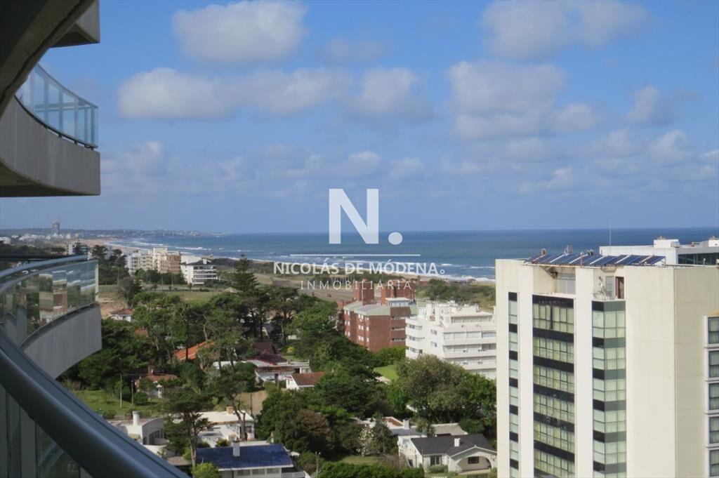 Apartamento en Punta del Este, Brava