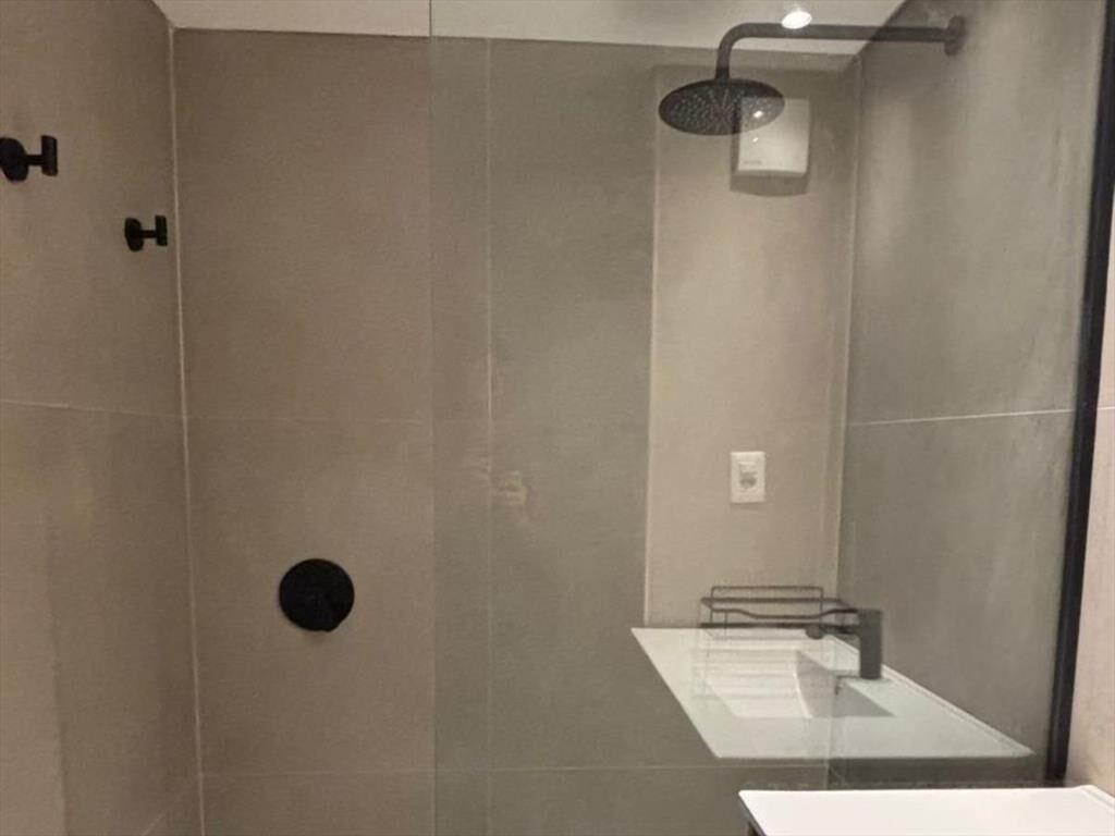 Venta apartamento monoambiente con patio exclusivo Avenida