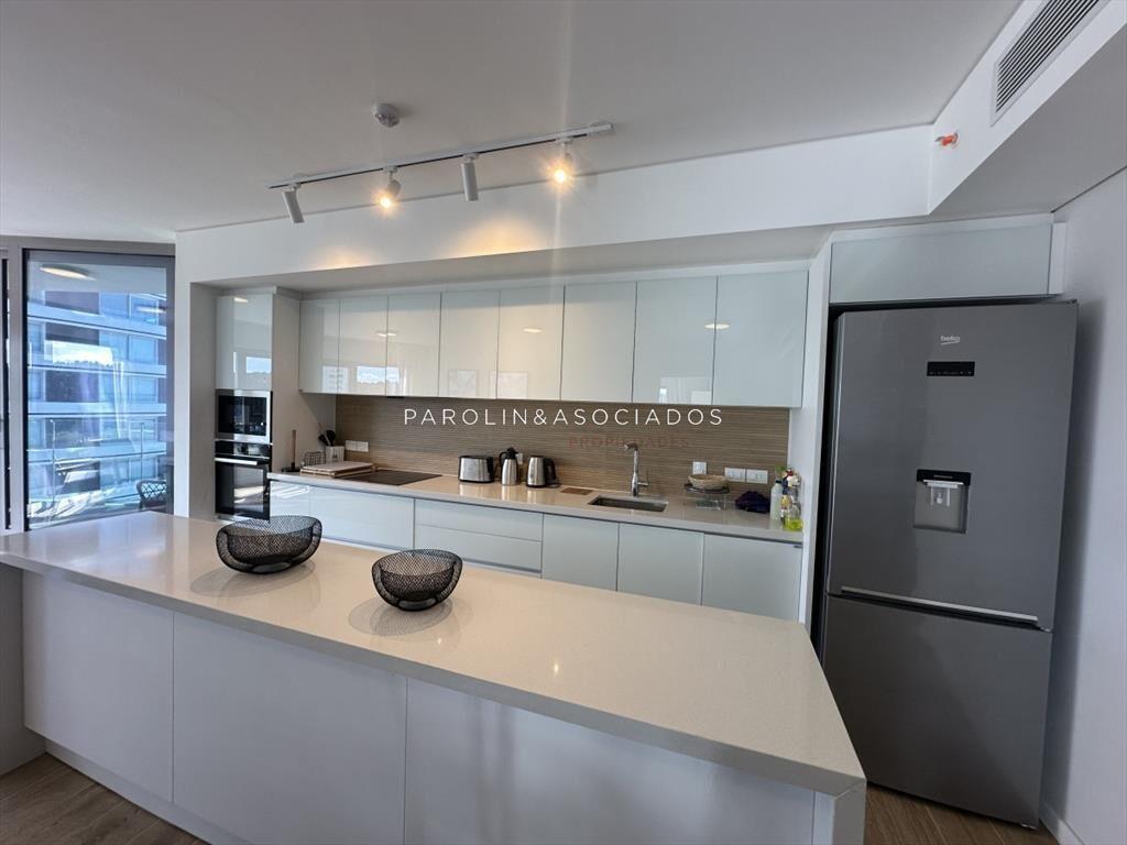 Excelente apartamento en venta en Punta del Este.