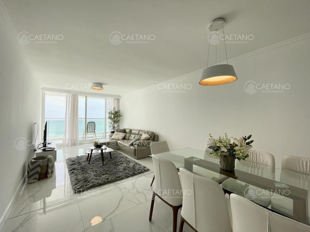 Venta apartamento 3 dormitorios playa mansa Punta