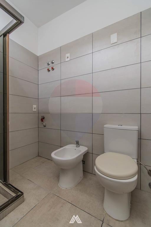 VENTA CASA 3 DORMITORIOS Y COCHERA EN BUCEO