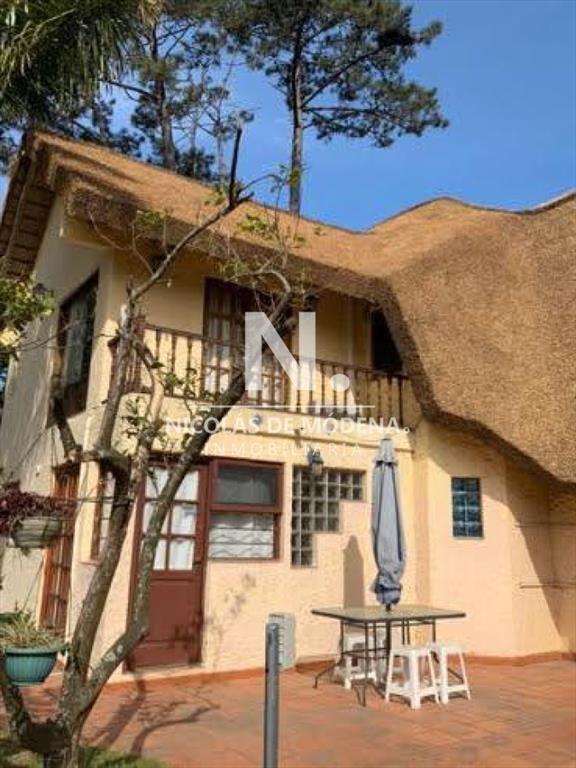 Casa en Pinares con piscina y buena barbacoa