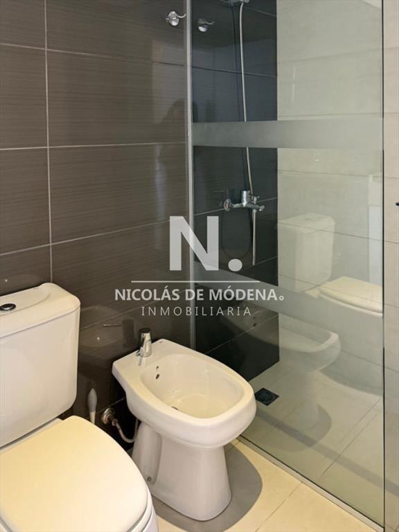 Vende departamento de 2 dormitorios en Punta del Este