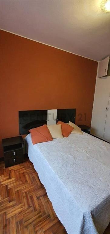 VENTA Apartamento CENTRO 2 dormitorios, frente con balcon...
