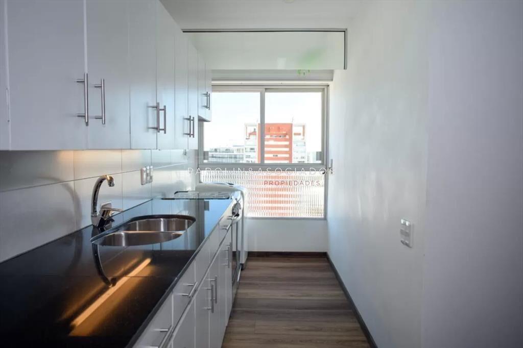 Departamento de 3 dormitorios + dep. en venta en