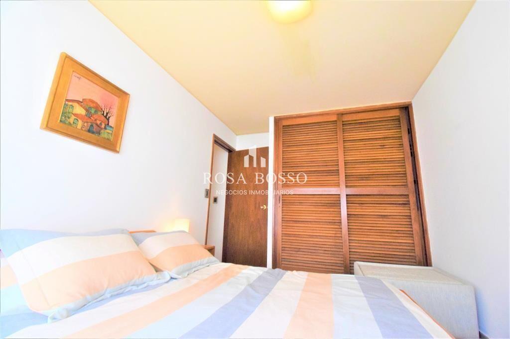 VENTA, Apartamento, 3 dormitorios, con vista, del