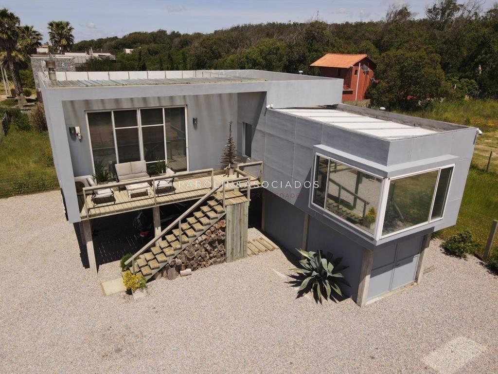 Casa en venta de 3 dormitorios en Santa Monica,