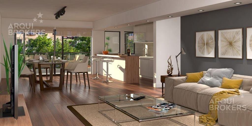 Apartamento penthouse de cuatro dormitorios en venta en Cen