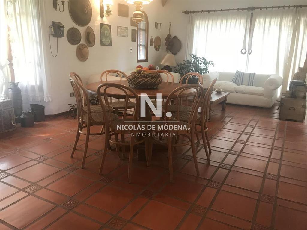 Vende comoda casa de 3 dormitorios, cerca del mar