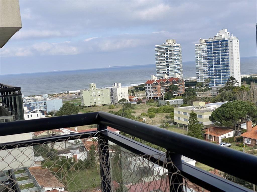 Apartamento en venta de 1 dormitorio en edificio