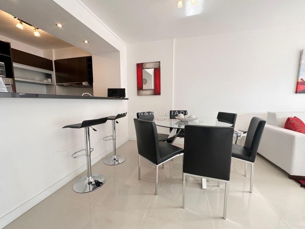 Apartamento de 2 dormitorios en venta en Forest Tower II, P