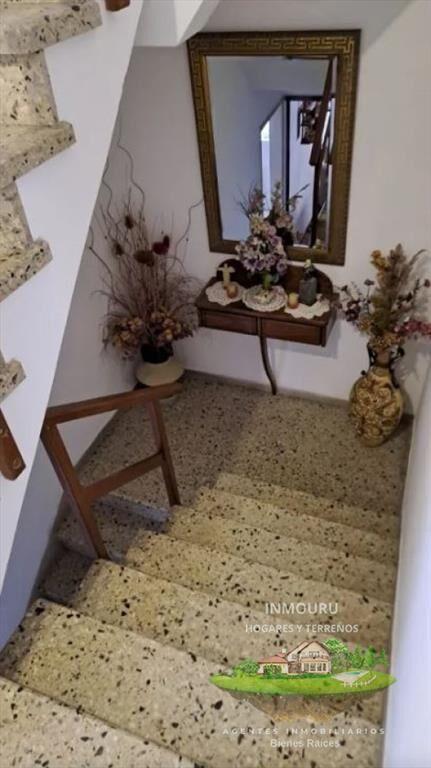 Se vende amplia casa en CordÃ³n