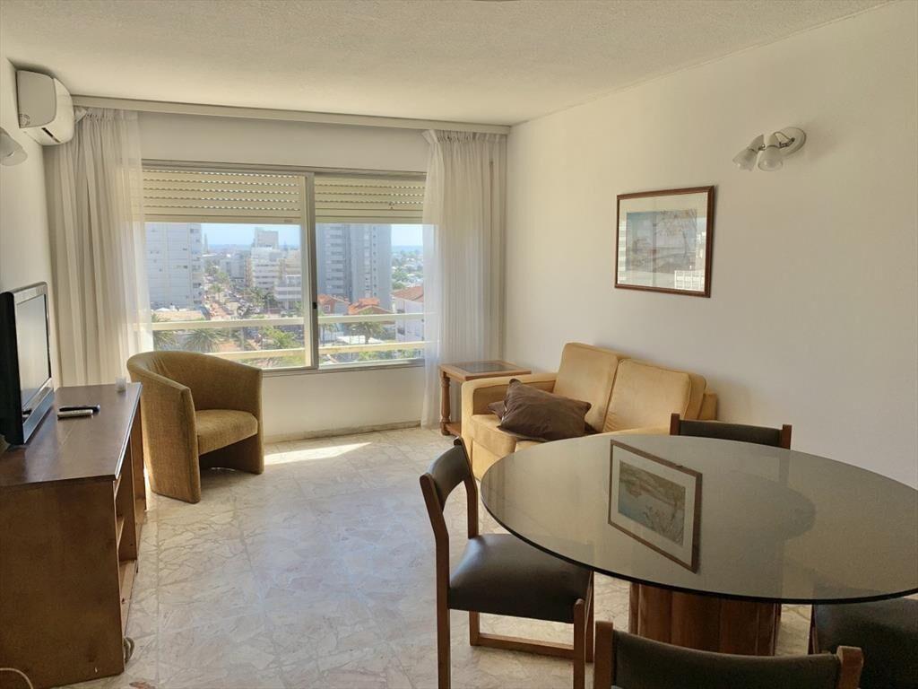 VENTA APARTAMENTO 1 DORMITORIO Y MEDIO PENINSULA