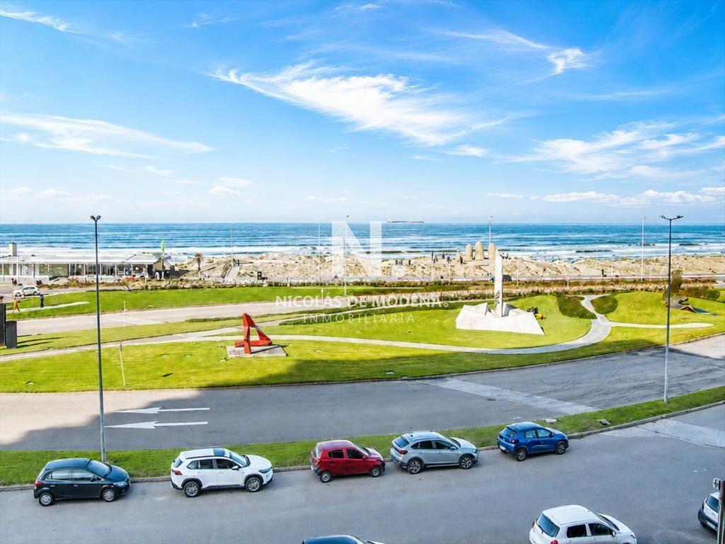 Apartamento de 3 dormitorios en Playa brava
